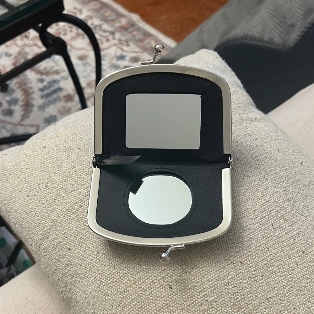 Black Mesh double compact mirror